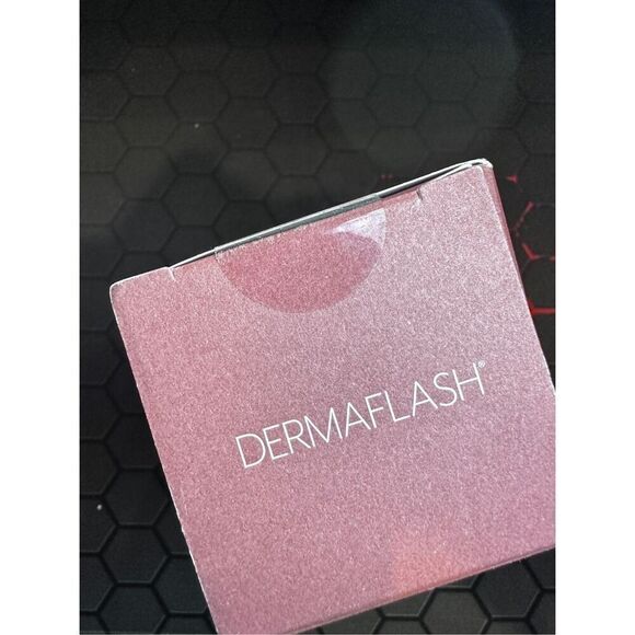 Dermaflash BOTANICAL KETOACID TONER Non-Irritating Daily Exfoliator 100ml - Picture 3 of 5